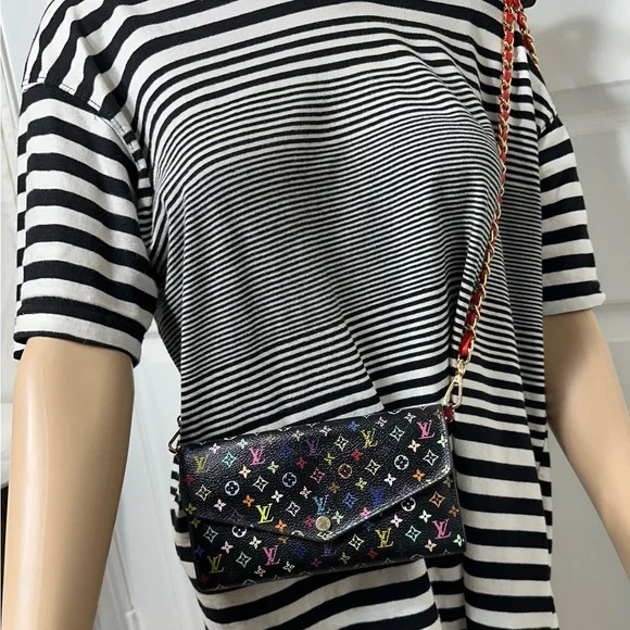 Louis Vuitton Chain Wallet - Picture 11 of 12